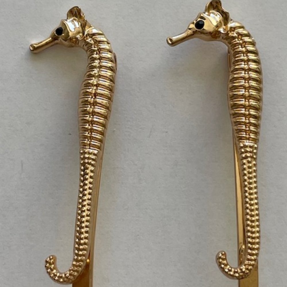 Hair PIn - Picture 2 of 3